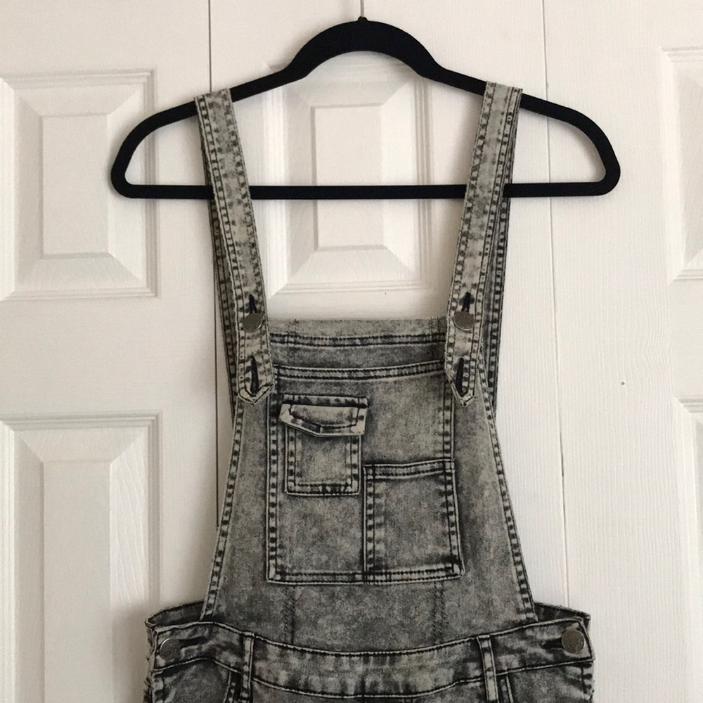 Overalls - Picture 2 of 4